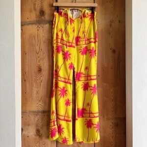 Sz 4 Urban Outfitters Sunny Palm Print Cutout V-Waist Flare Pants NWOT